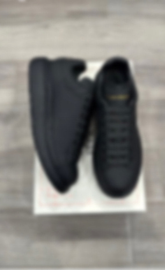 Alx mcqu33n black